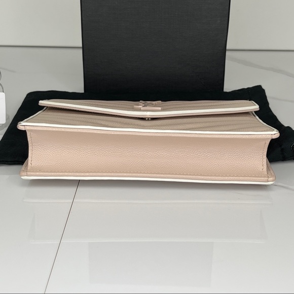 Saint Laurent Cassandre Matelasse Chain Wallet - Picture 4 of 5